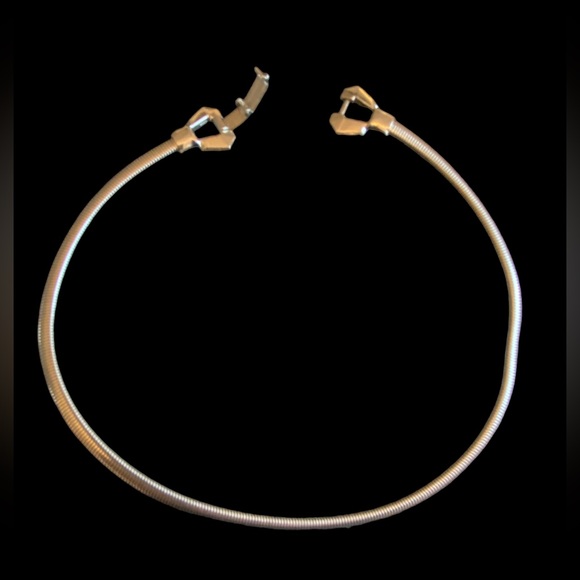 Signed Coro Vintage Pegasus Silver Choker and bracelet - Picture 5 of 12